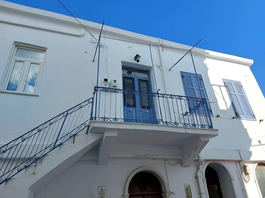 Gyzi 'S House Tinos Exterior foto